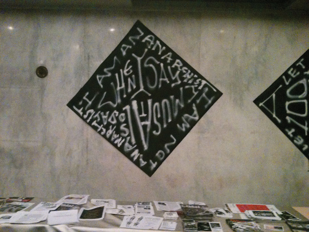 Keeping with the _ _ _ _ Idea © Antonio Serna
